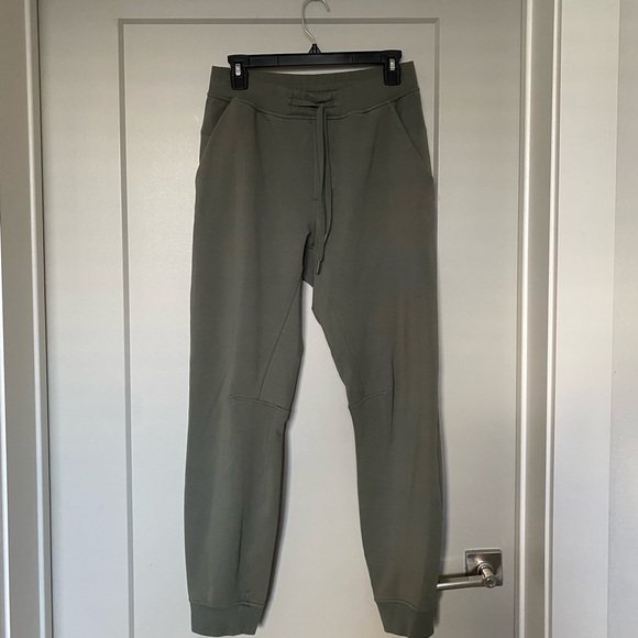Lululemon men’s city sweat joggers grey sage - Picture 2 of 8